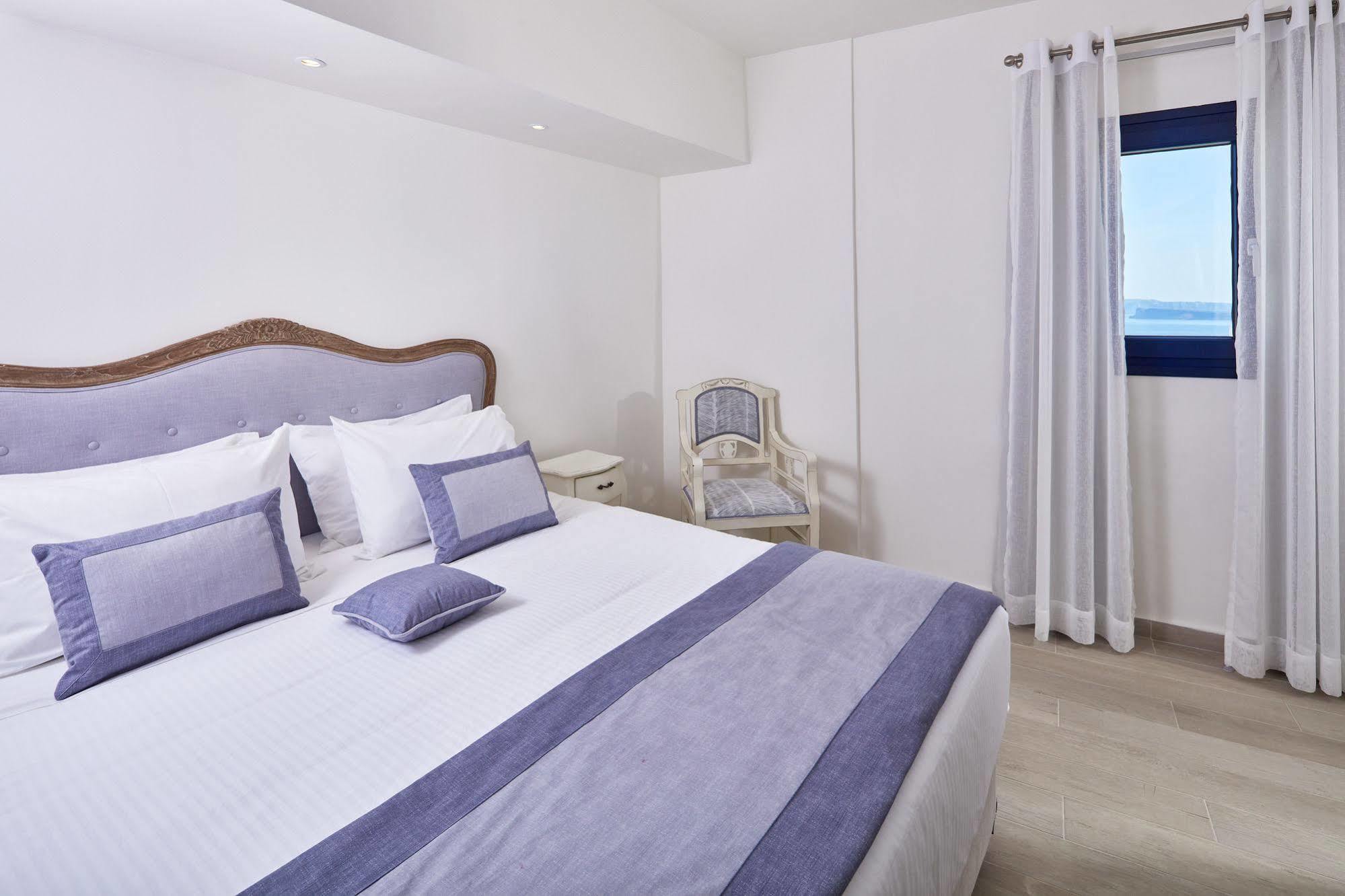 La Maltese Oia Luxury Suites Eksteriør billede